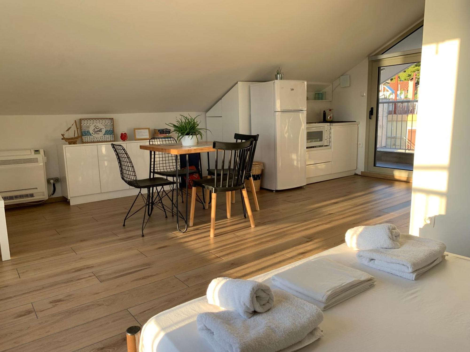 Apartment Palerostravel *